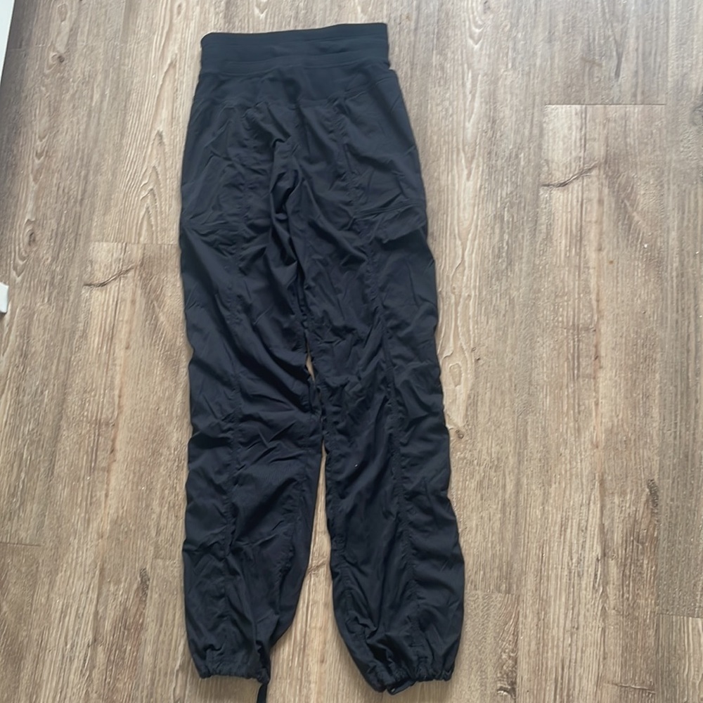 Lululemon pants - Picture 5 of 5